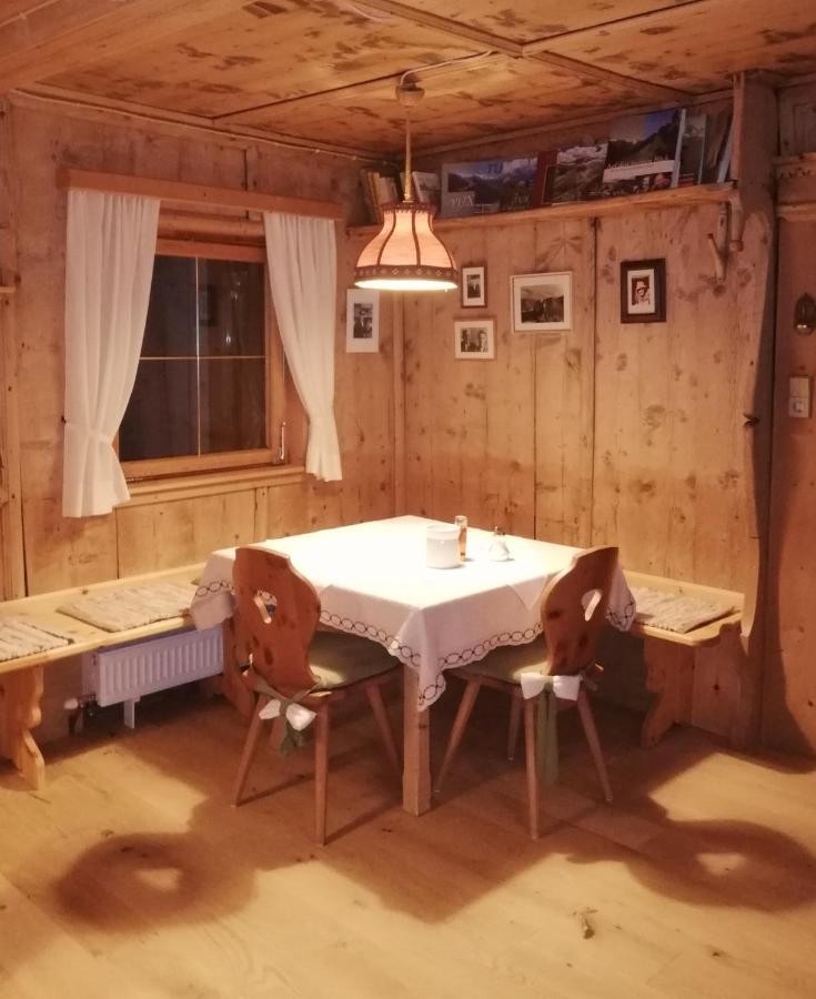 Landhaus Loeberbauer Тукс Екстериор снимка